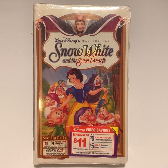 Disney | Other | Factorysealed Vhs Disneys Snow White The Seven Dwarfs ...